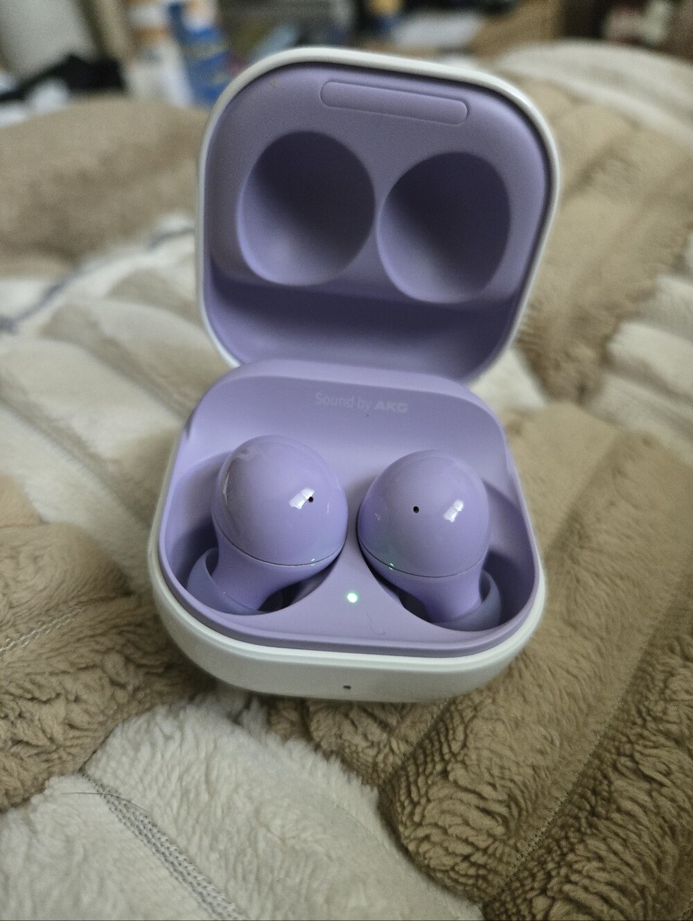 Samsung Galaxy Buds2 In Lavender